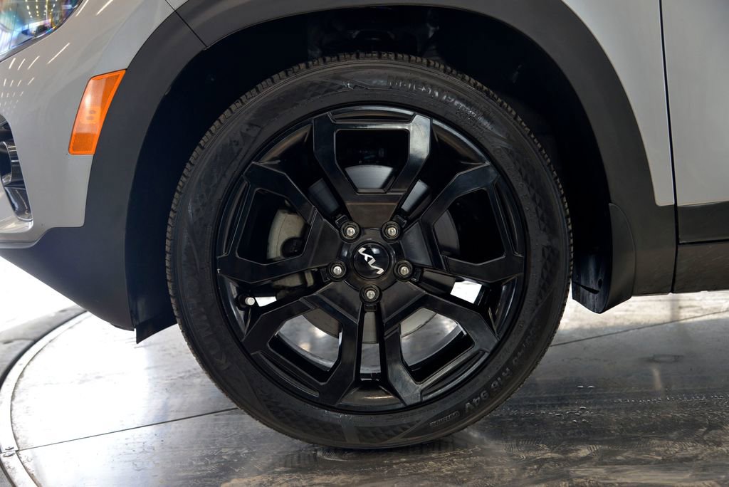 Used 2024 Kia Seltos X-Line image 10