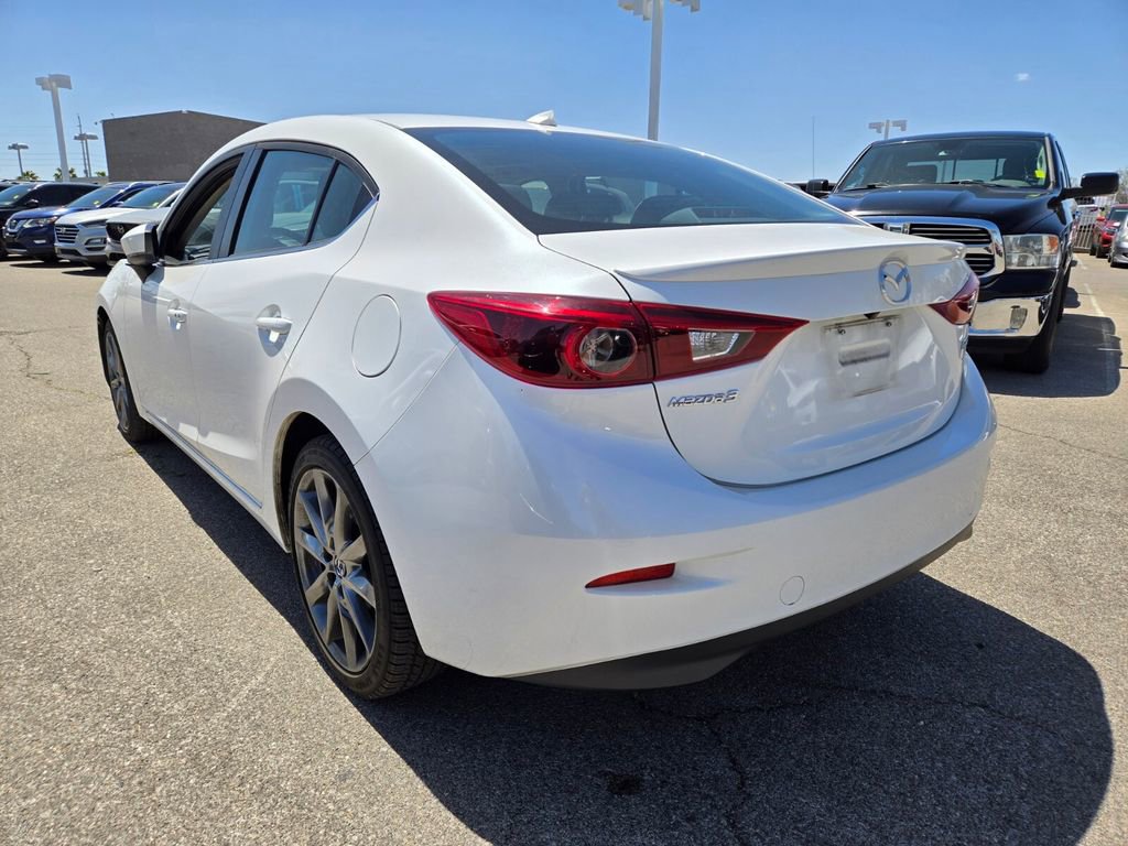 Used 2018 MAZDA MAZDA3 Grand Touring FWD image 3