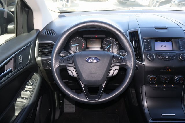 Used 2019 Ford Edge SE image 15