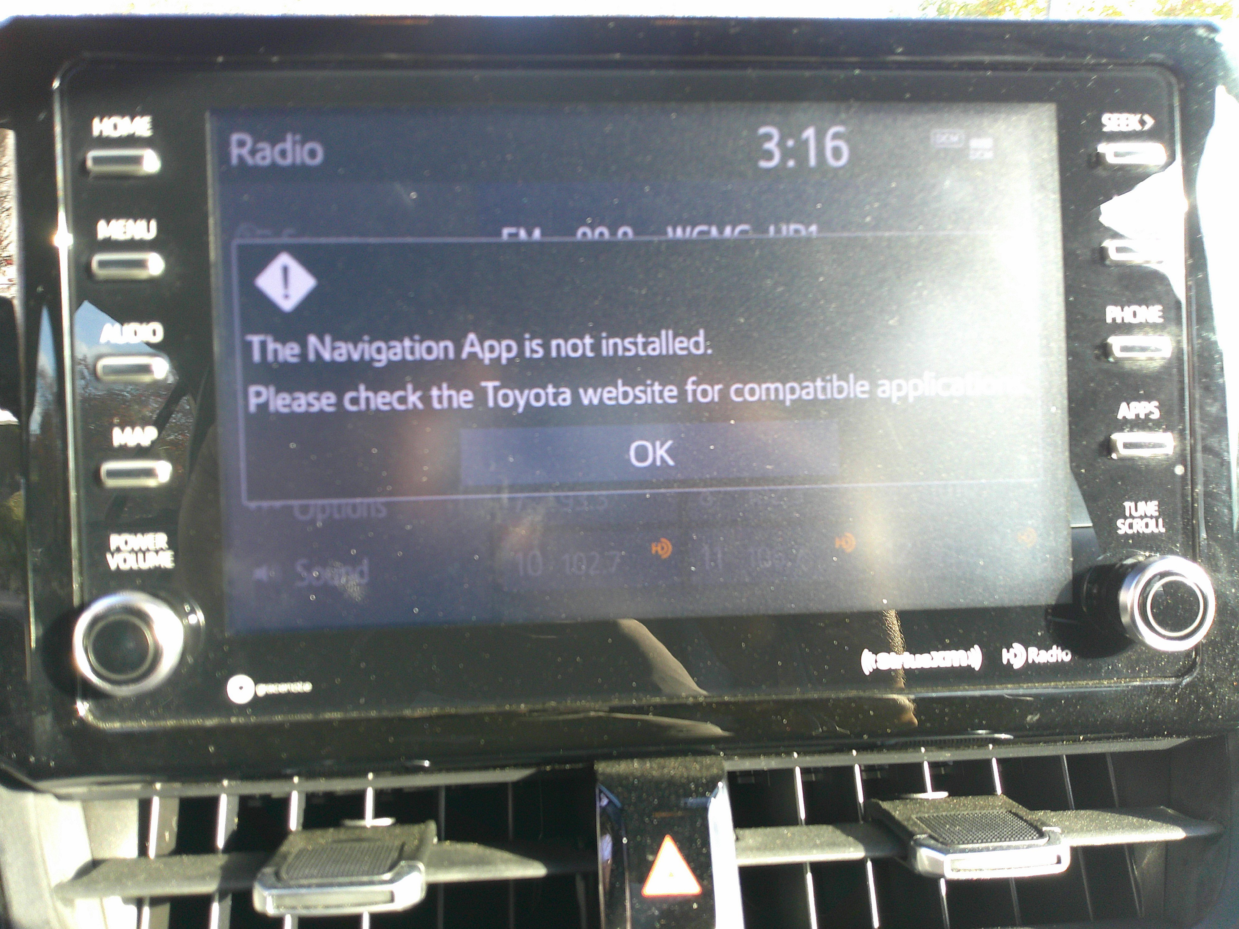 Used 2021 Toyota Corolla XSE image 25