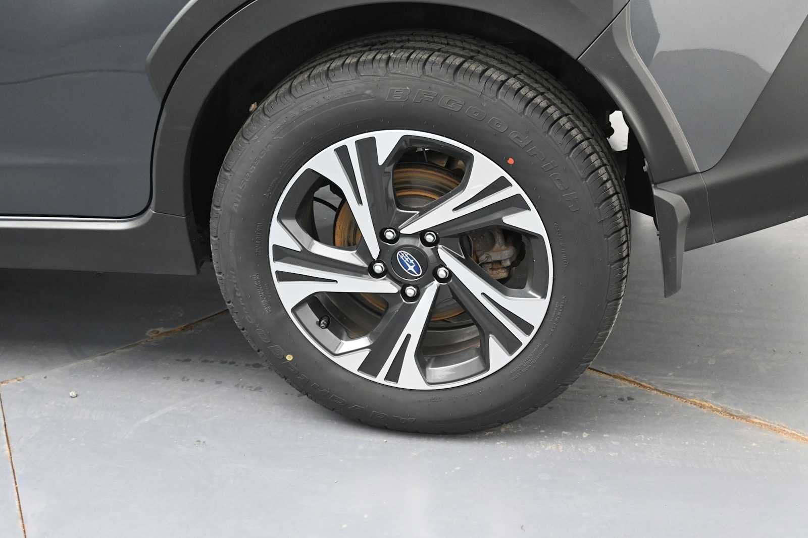Used 2024 Subaru Crosstrek 2.0i Premium AWD/4WD image 5