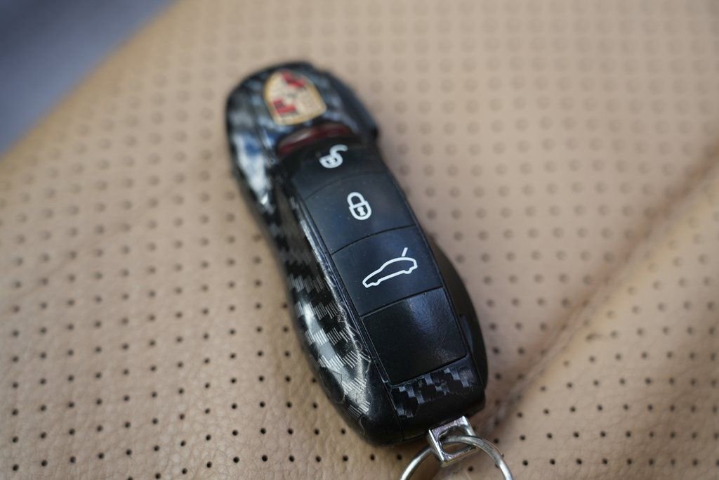 Used 2013 Porsche Panamera image 55