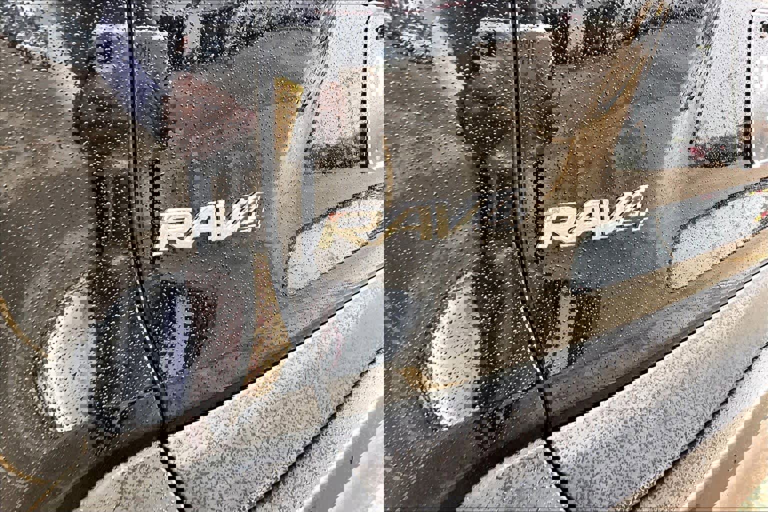 Used 2021 Toyota RAV4 Limited image 31