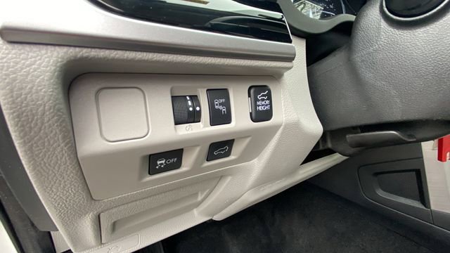 Used 2017 Subaru Forester 2.5i Limited image 17