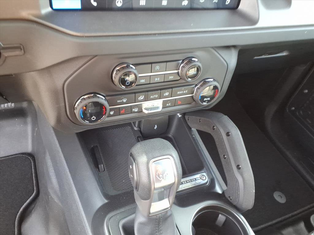 New 2026 Ford Bronco Badlands w/ Sasquatch Package image 14