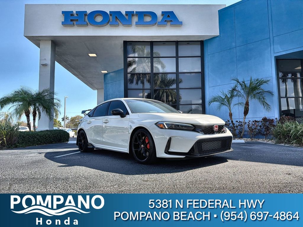 Used 2025 Honda Civic Type R image 1