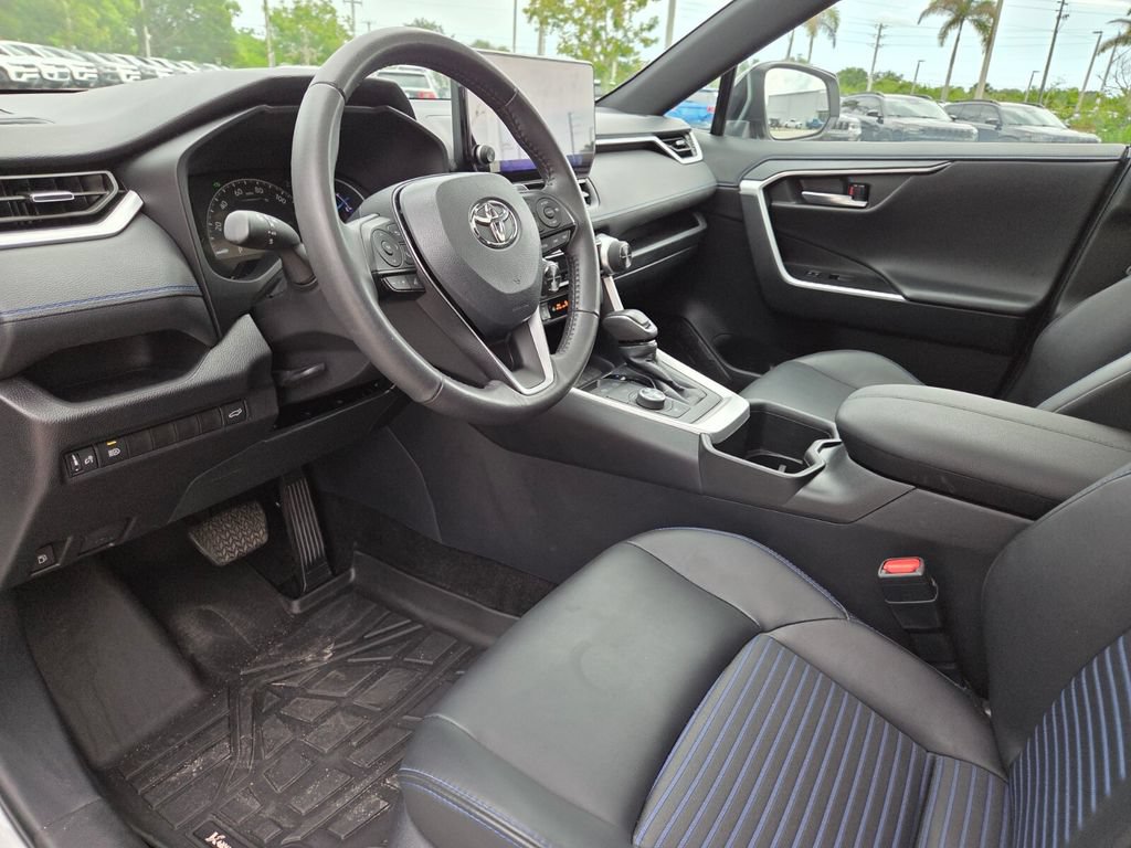 Used 2024 Toyota RAV4 XSE AWD/4WD image 29