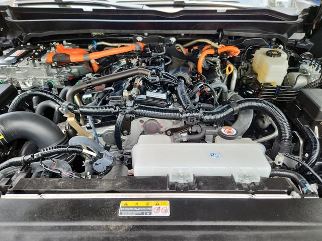 Certified 2025 Toyota Tacoma Limited AWD/4WD image 20