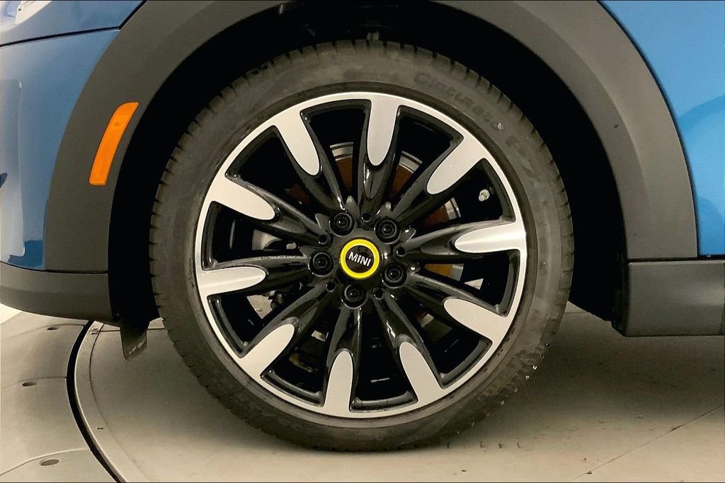 Certified 2024 MINI Cooper SE FWD image 8