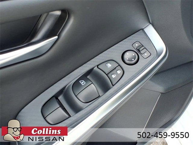 Certified 2025 Nissan Sentra SR image 17
