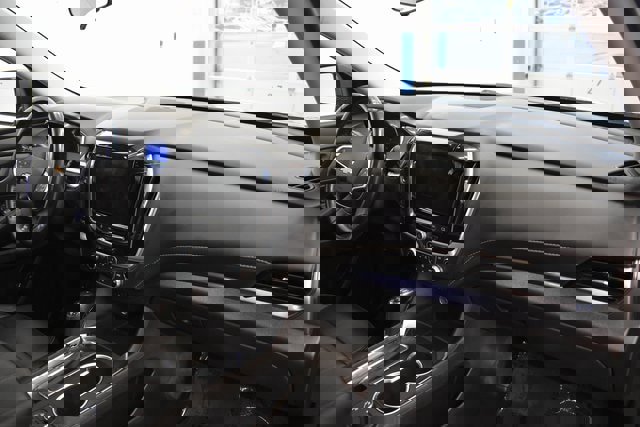 Used 2020 Chevrolet Traverse LT image 20