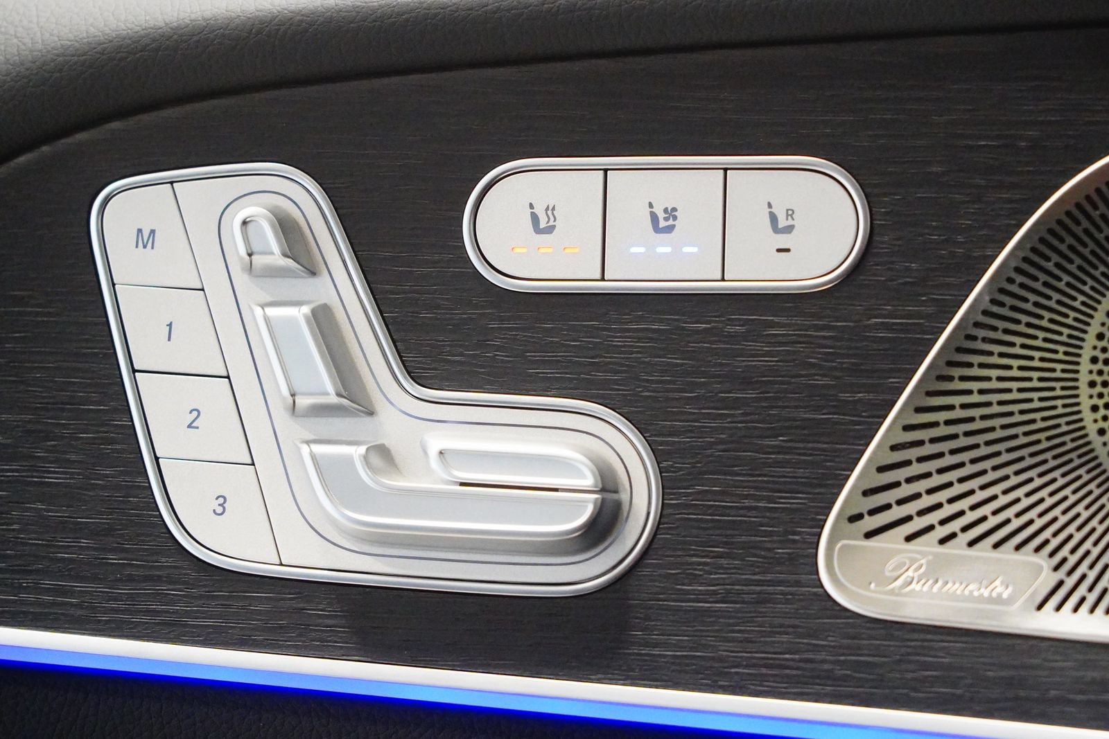 New 2026 Mercedes-Benz GLS 450 4MATIC image 32