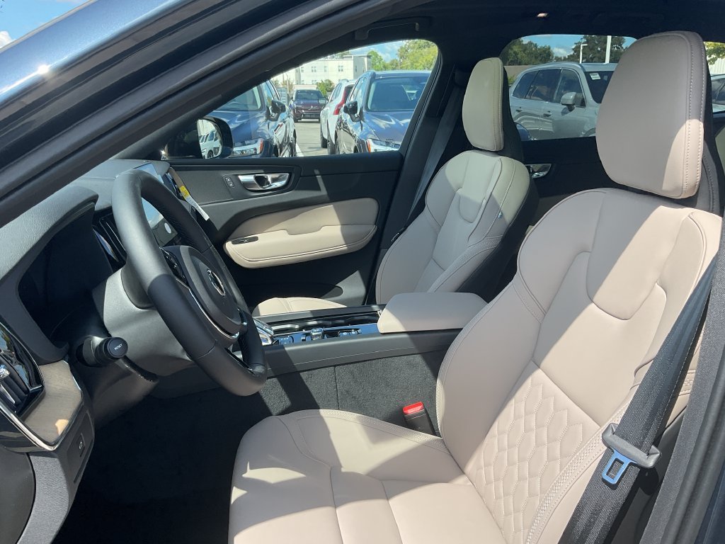 New 2026 Volvo XC60 B5 Plus w/ Protection Package Premier AWD/4WD image 13