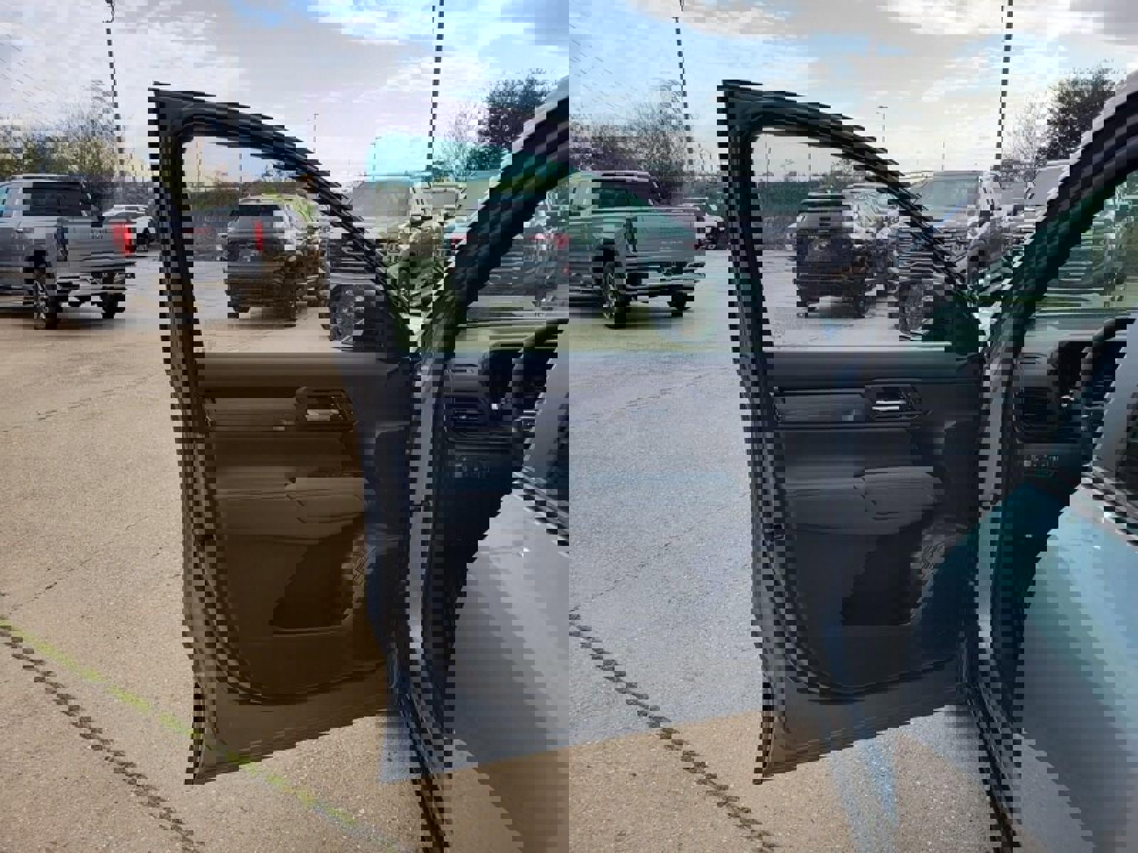 New 2026 GMC Terrain AT4 w/ Convenience Package III image 13