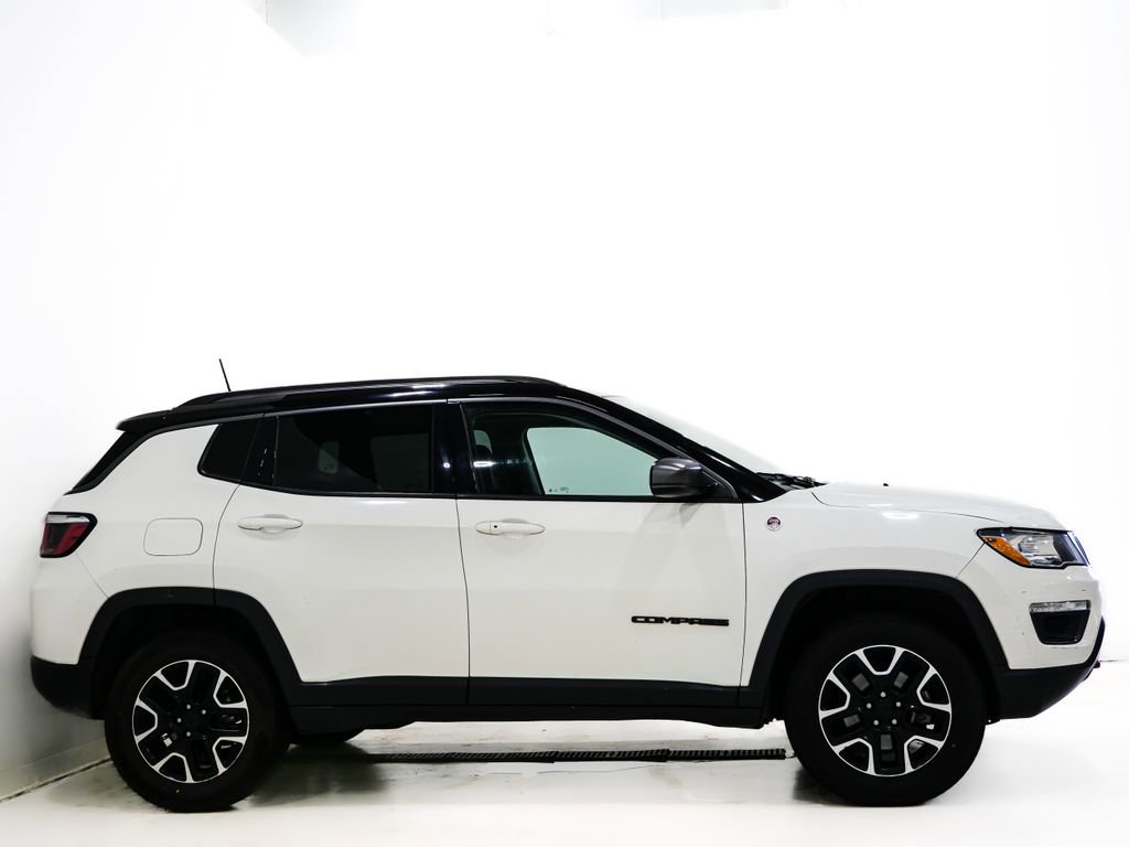 Used 2020 Jeep Compass Trailhawk AWD/4WD image 4