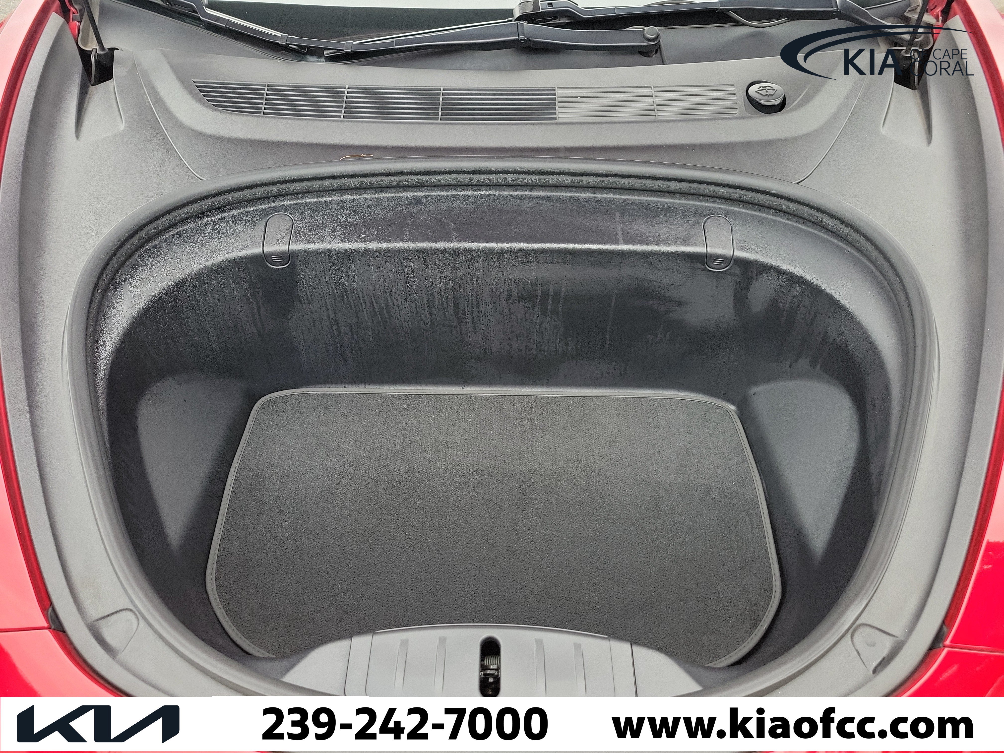 Used 2018 Tesla Model 3 Long Range AWD/4WD image 11