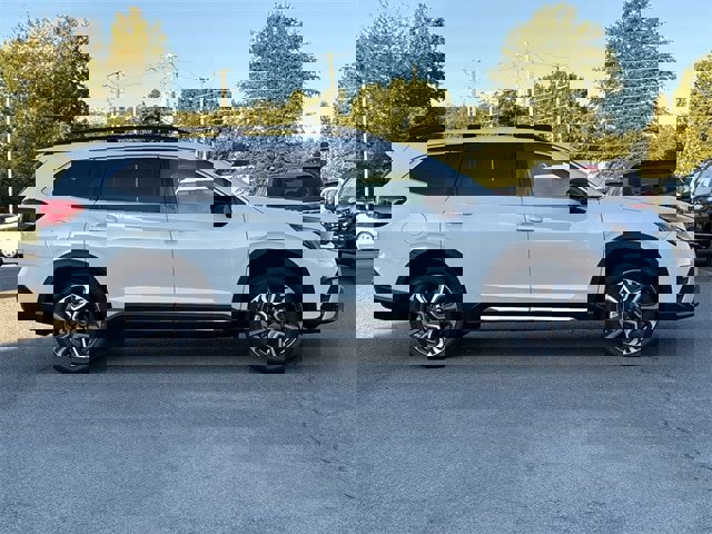 New 2025 Subaru Ascent Limited image 2