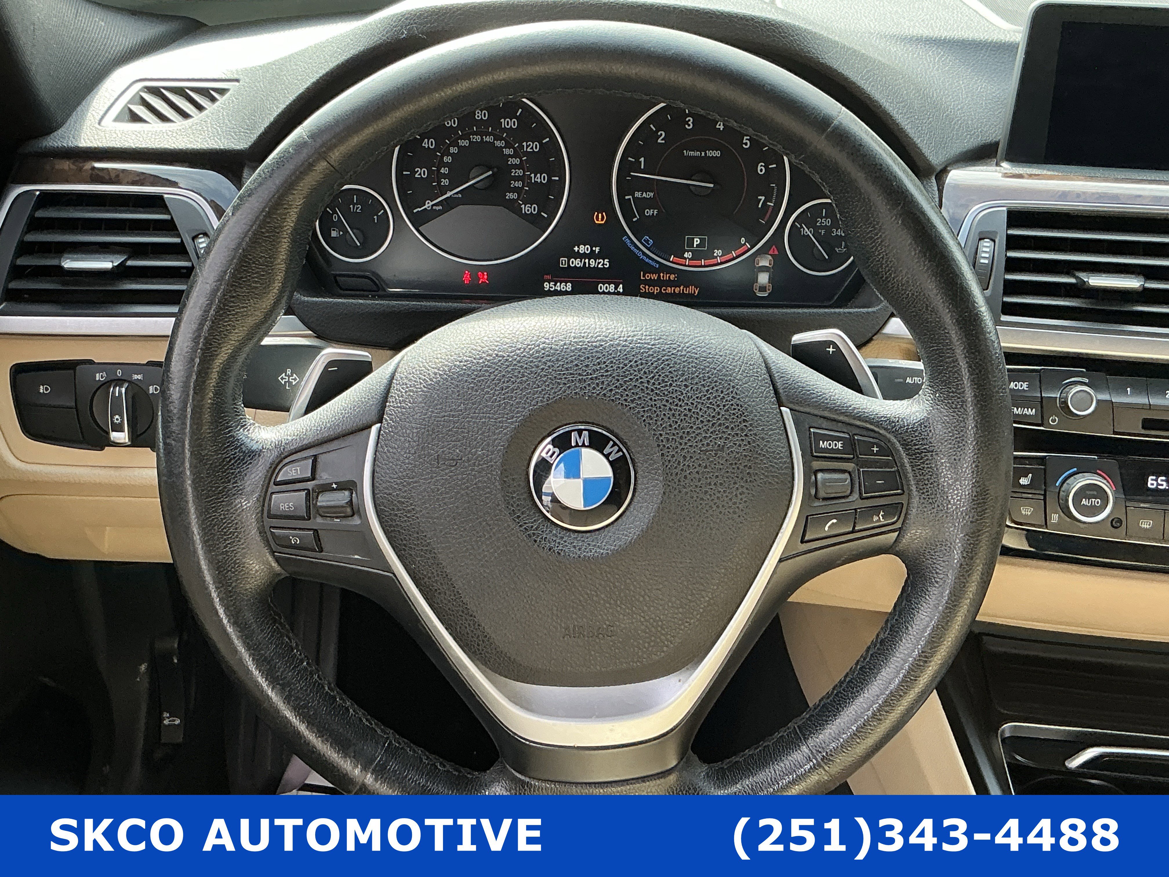 Used 2017 BMW 330i xDrive Sedan w/ Premium Package image 19