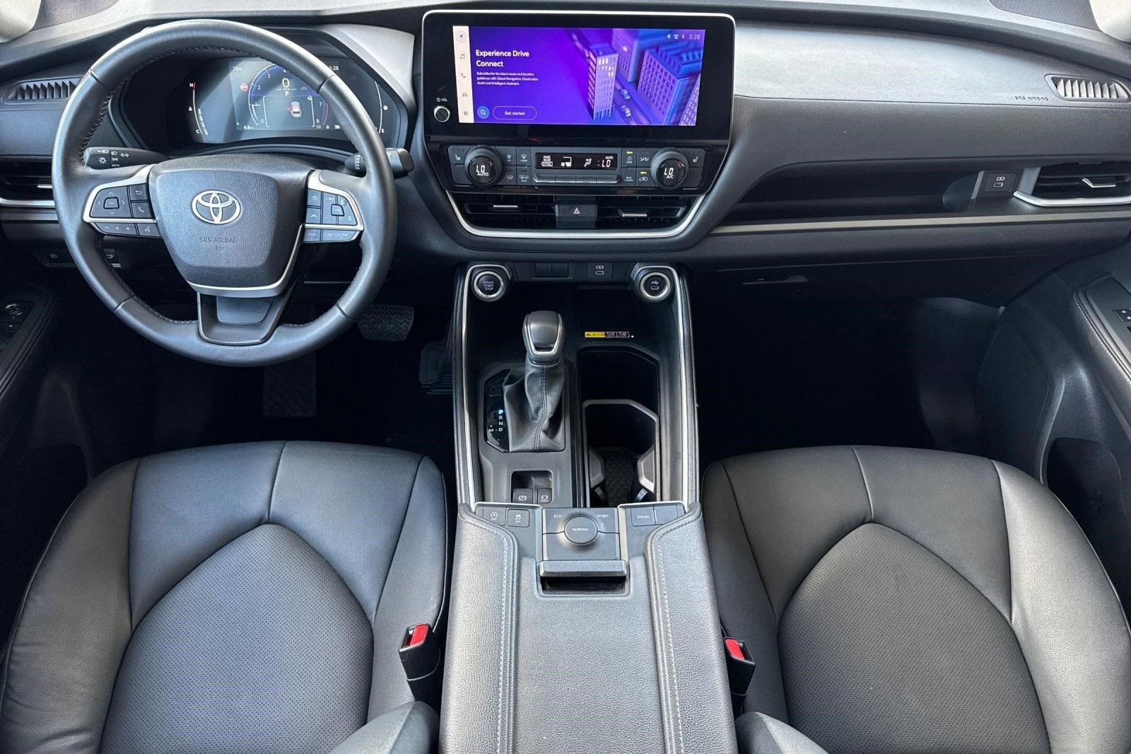 Used 2025 Toyota Grand Highlander FWD image 16