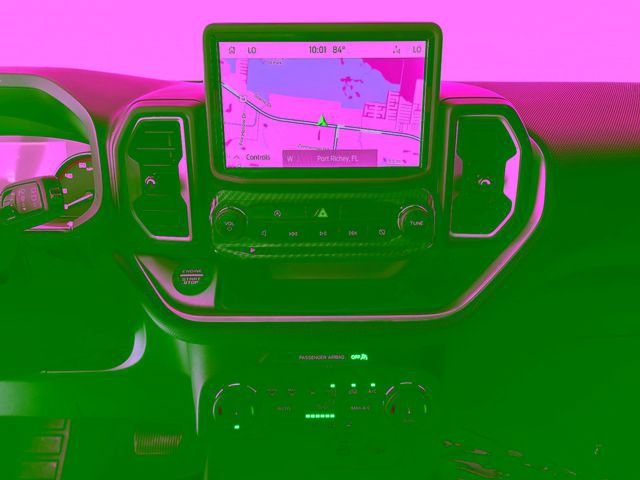 Used 2022 Ford Bronco Sport Outer Banks w/ Tech Package AWD/4WD image 15