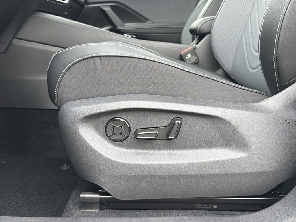 New 2026 Volkswagen Tiguan SE R-Line image 22