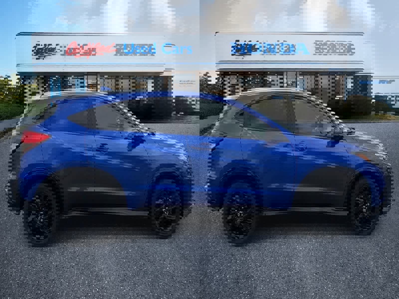 Used 2021 Honda HR-V Sport image 6