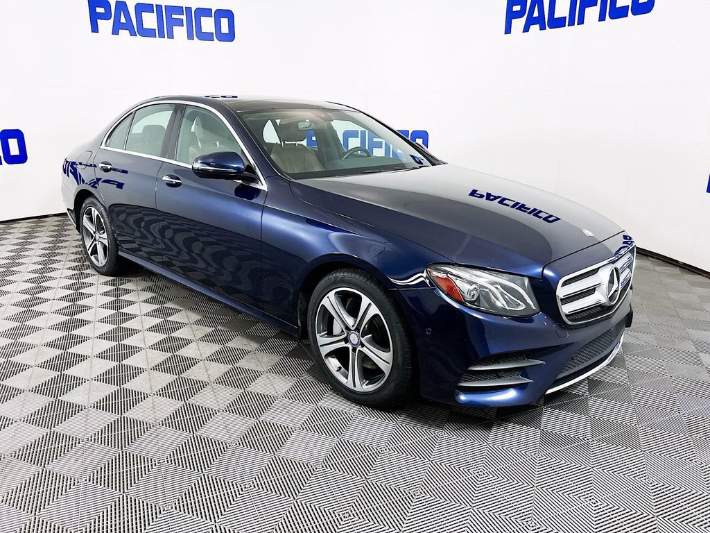 Used 2017 Mercedes-Benz E 300 4MATIC video 1