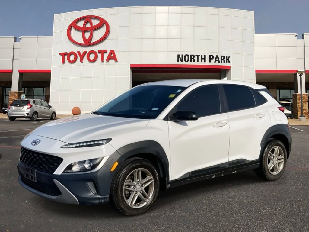 Used 2022 Hyundai Kona SE w/ Cargo Package image 1