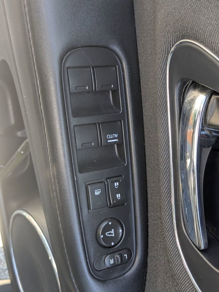 Used 2019 Honda HR-V EX image 14