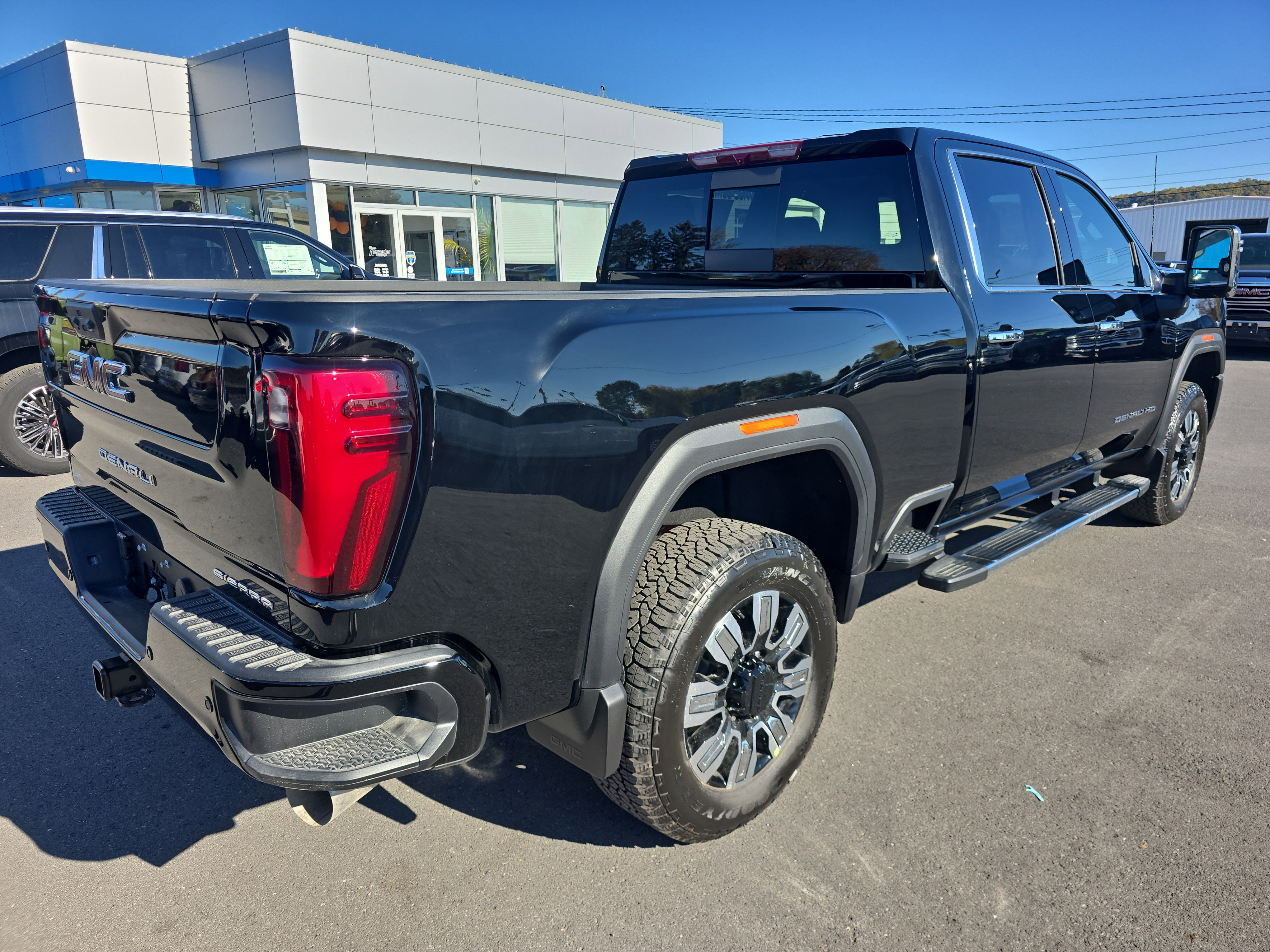 New 2026 GMC Sierra 2500 Denali image 3