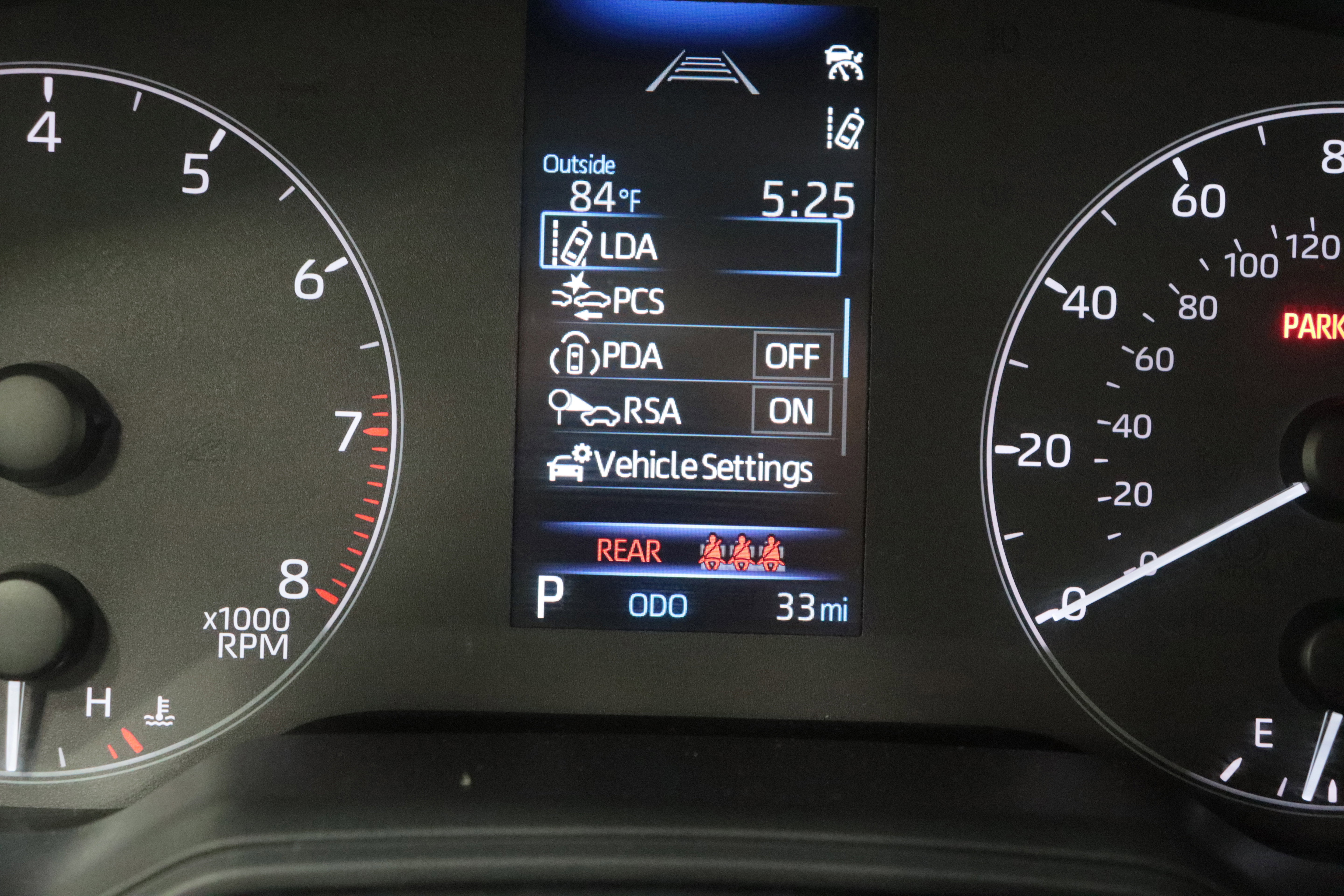 Used 2025 Toyota Corolla LE image 36