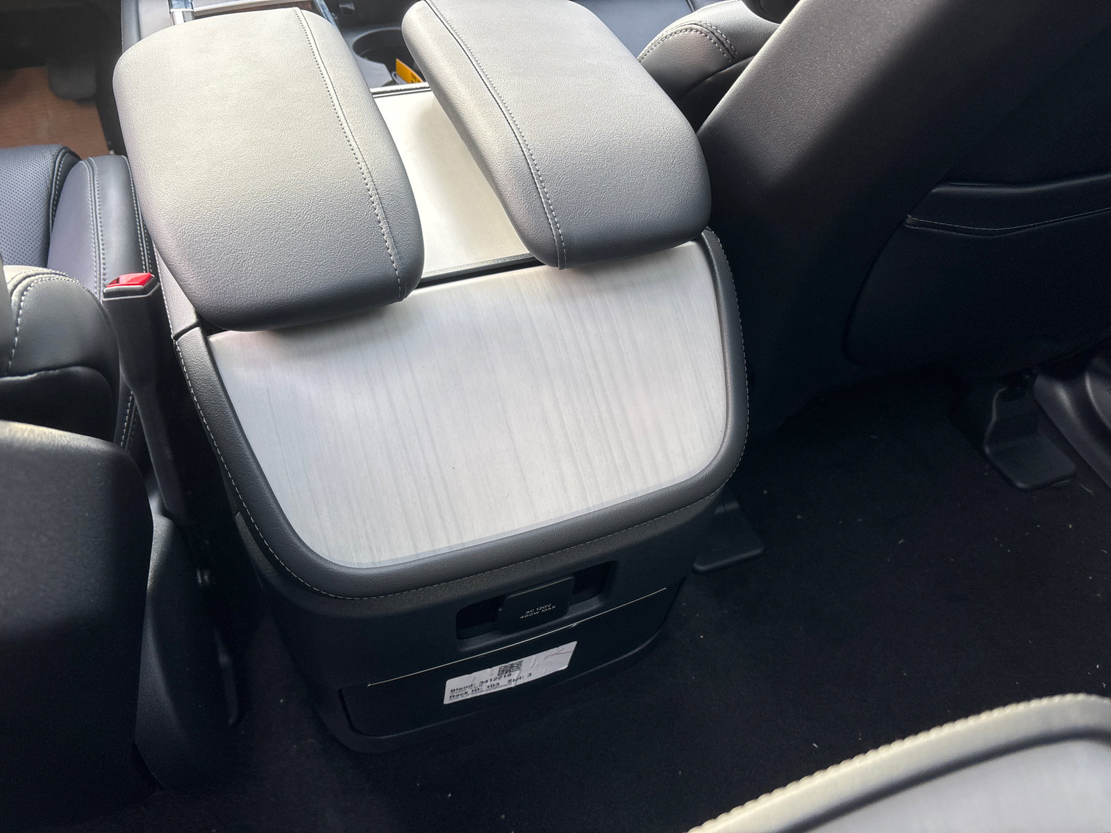 New 2026 Lincoln Navigator L Reserve w/ Jet Appearance Package image 33