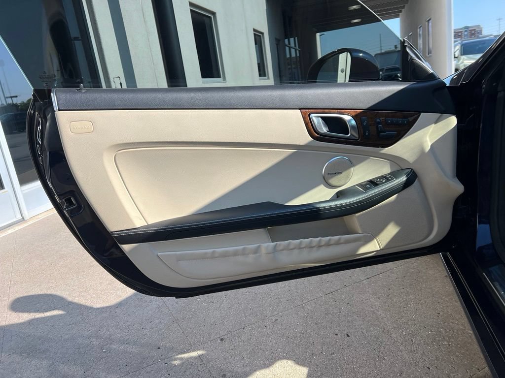 Used 2015 Mercedes-Benz SLK 250 image 13