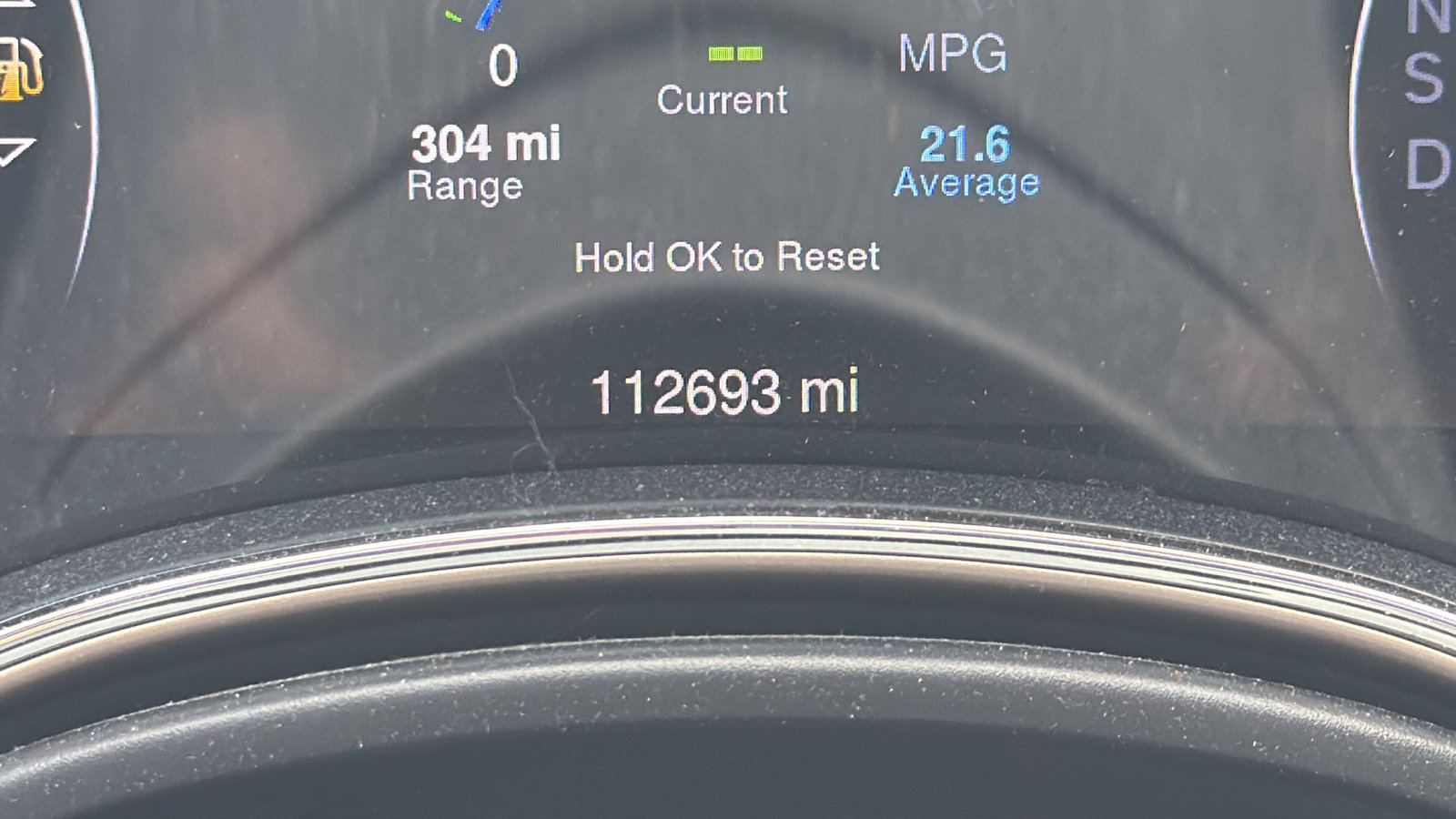 Used 2014 Jeep Grand Cherokee Overland w/ Advanced Technology Group RWD image 31