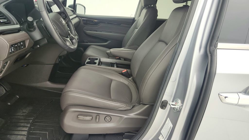 Used 2024 Honda Odyssey Touring image 15