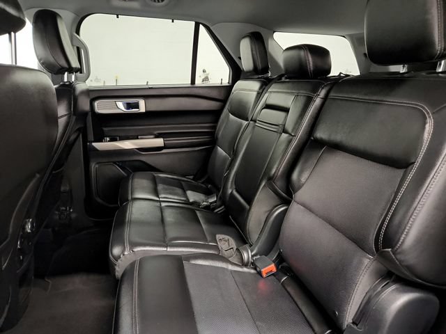 Used 2021 Ford Explorer Limited AWD/4WD image 32