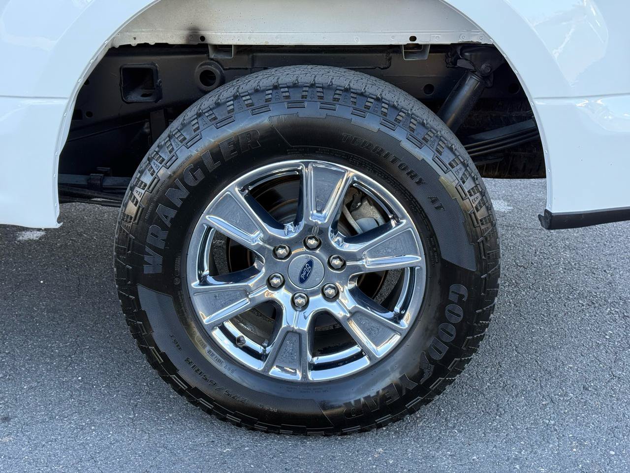 Used 2017 Ford F150 XLT w/ Equipment Group 301A Mid AWD/4WD image 27