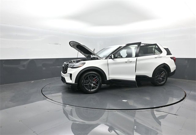 New 2026 Ford Explorer ST w/ Sun And Sound Package image 41