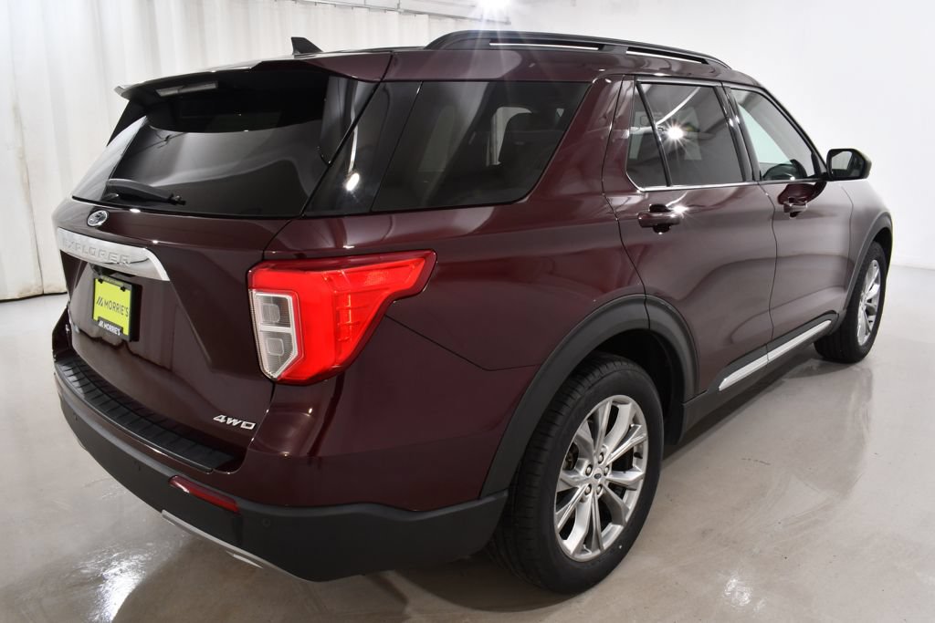 Used 2022 Ford Explorer XLT w/ Equipment Group 202A AWD/4WD image 11