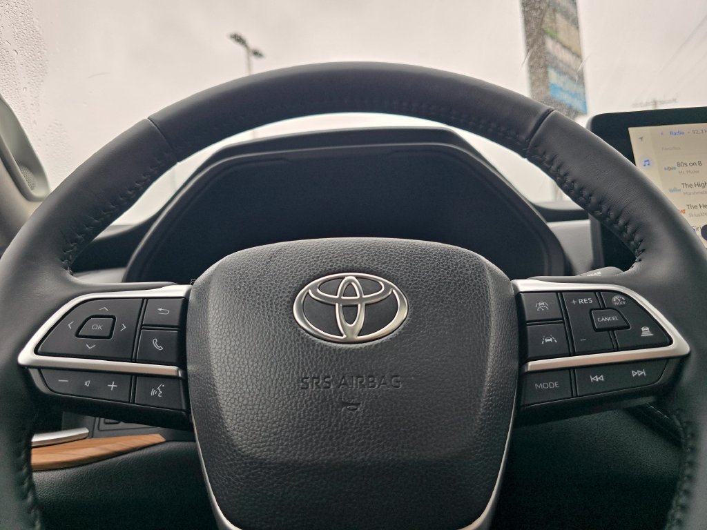Used 2026 Toyota Grand Highlander AWD image 23