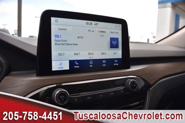 Used 2020 Ford Escape Titanium image 37