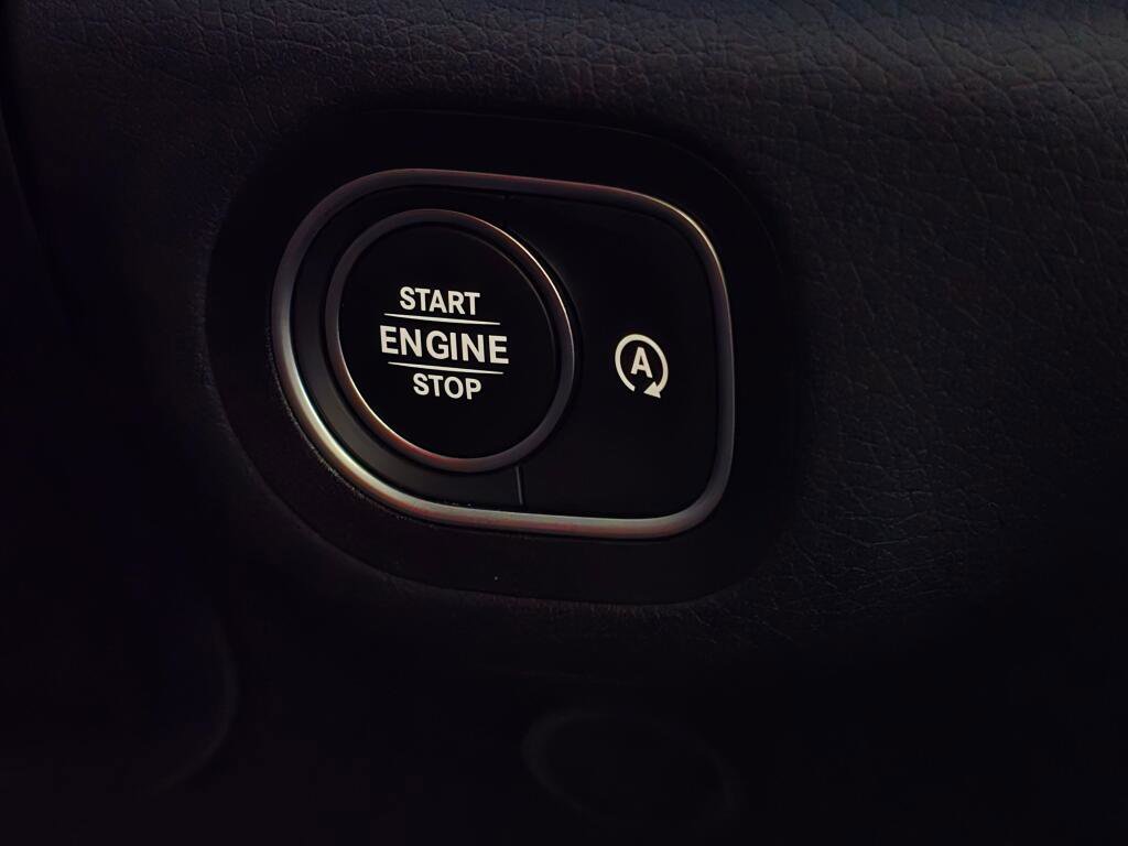 Used 2024 Mercedes-Benz GLS 450 4MATIC image 40