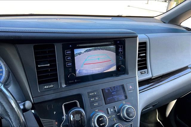 Used 2015 Toyota Sienna XLE w/ XLE Navigation Package image 13