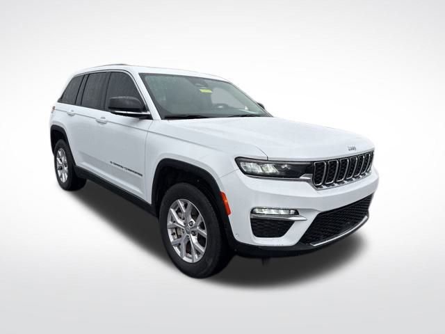 Used 2022 Jeep Grand Cherokee Limited w/ Luxury Tech Group II image 9