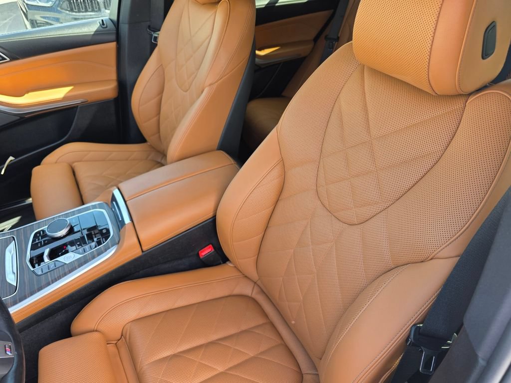 Certified 2025 BMW X5 sDrive40i w/ M Sport Package RWD image 12
