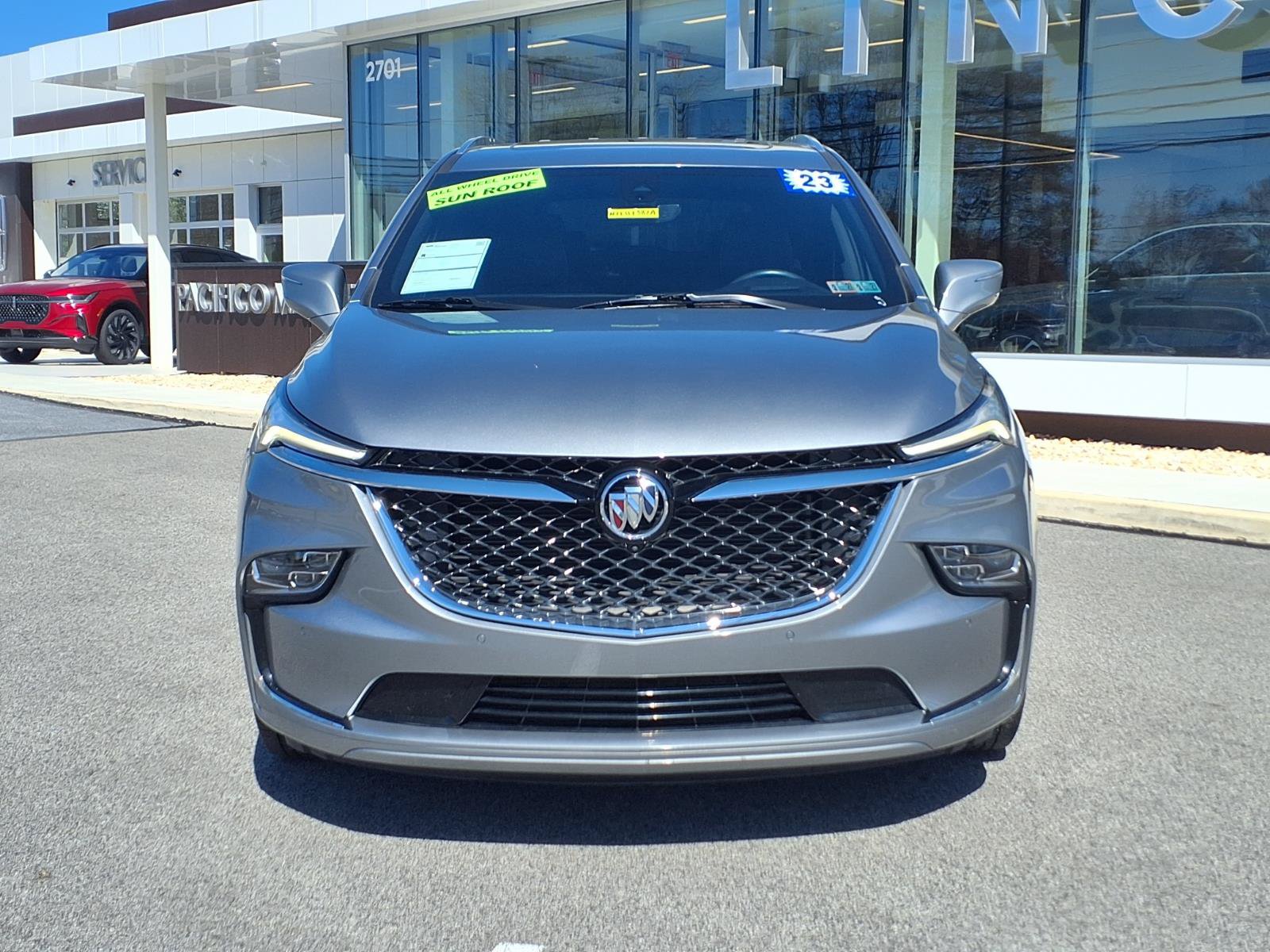 Used 2023 Buick Enclave Avenir w/ Avenir Technology Package AWD/4WD image 9