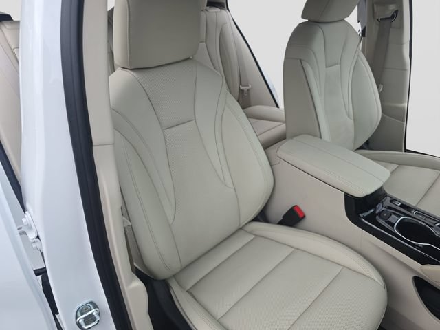 Used 2023 Buick Envision Essence w/ Technology Package I AWD/4WD image 10