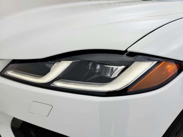 Used 2026 Jaguar F-PACE R-Dynamic S image 28