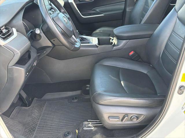 Certified 2022 Toyota RAV4 XLE Premium FWD image 28