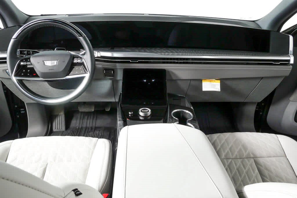 Used 2026 Cadillac Escalade IQ Sport 1 w/ LPO, ONYX Package AWD/4WD image 17